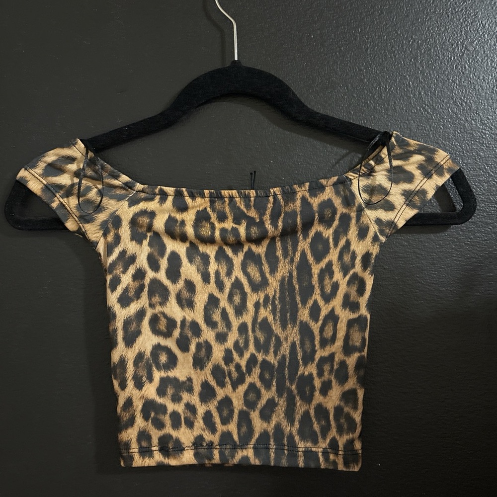 Pull&Bear Animal Print Off-Shoulder Blouse